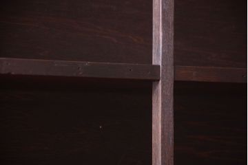 アンティーク家具　和製アンティーク　古い木の脚付き飾り棚(オープンラック)