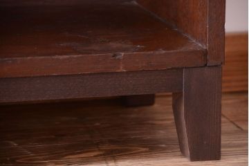 アンティーク家具　和製アンティーク　古い木の脚付き飾り棚(オープンラック)