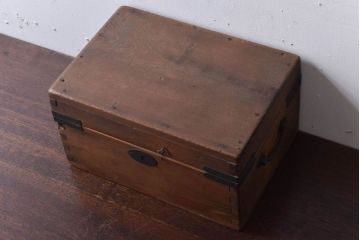 アンティーク家具　古民具・骨董　大正〜昭和　小ぶりなアンティーク木箱