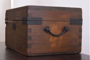 アンティーク家具　古民具・骨董　大正〜昭和　小ぶりなアンティーク木箱