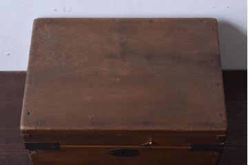 アンティーク家具　古民具・骨董　大正〜昭和　小ぶりなアンティーク木箱