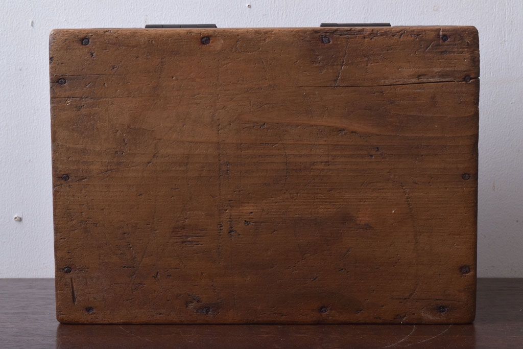 アンティーク家具　古民具・骨董　大正〜昭和　小ぶりなアンティーク木箱