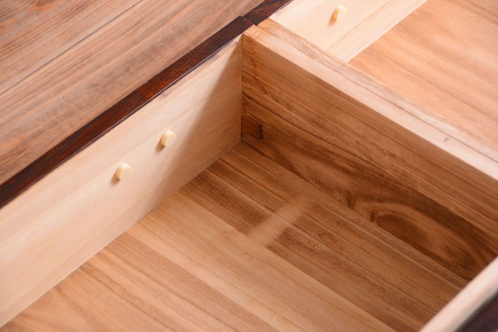 中古　民芸家具　玉杢・内桐材製の高級衣装箪笥(桐箪笥、桐たんす)