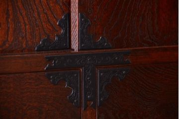 中古　民芸家具　玉杢・内桐材製の高級衣装箪笥(桐箪笥、桐たんす)