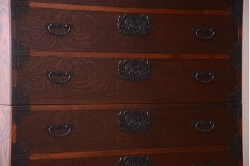 中古　民芸家具　玉杢・内桐材製の高級衣装箪笥(桐箪笥、桐たんす)