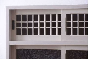 アンティーク家具　アンティークペイント　ダイヤガラス入り!脚付き重ね食器棚