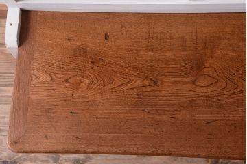 アンティーク家具　アンティークペイント　ダイヤガラス入り!脚付き重ね食器棚