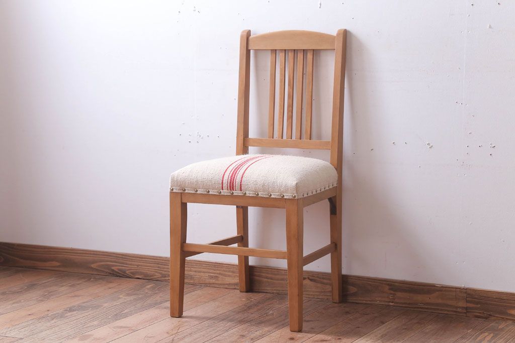 アンティーク家具　和製アンティーク　ブナ材製!アンティークリネン座面のシンプルなダイニングチェア