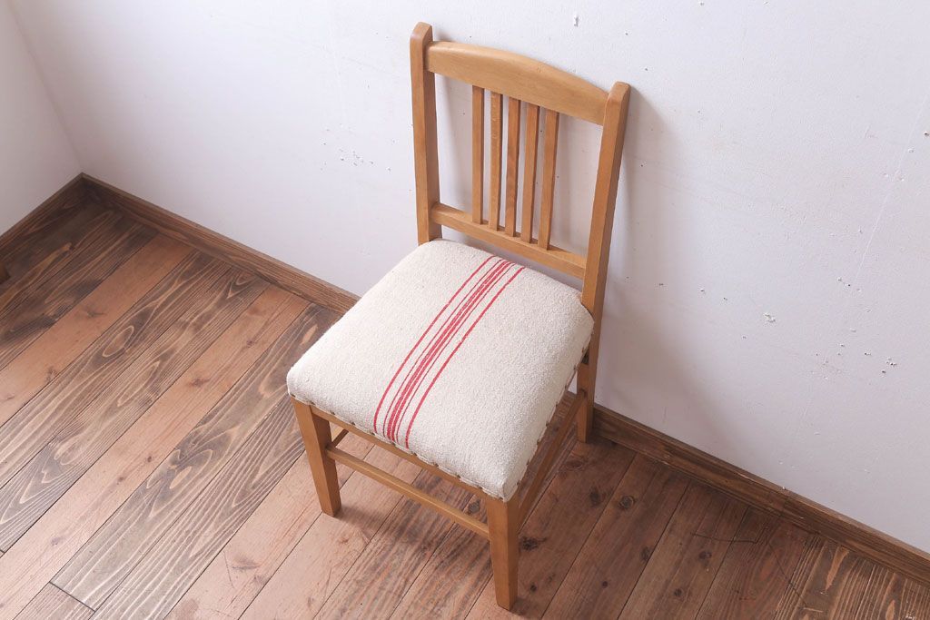 アンティーク家具　和製アンティーク　ブナ材製!アンティークリネン座面のシンプルなダイニングチェア