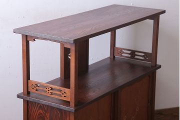 アンティーク家具　和製アンティーク　高級杉材!蒔絵が美しい茶棚(茶箪笥・飾り棚)