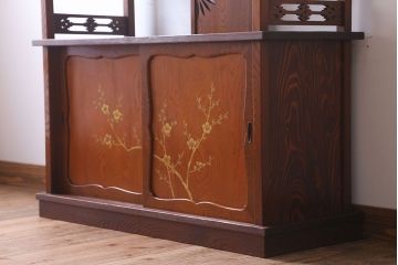 アンティーク家具　和製アンティーク　高級杉材!蒔絵が美しい茶棚(茶箪笥・飾り棚)