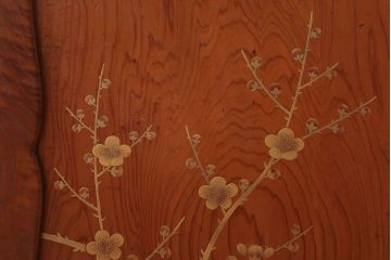 アンティーク家具　和製アンティーク　高級杉材!蒔絵が美しい茶棚(茶箪笥・飾り棚)