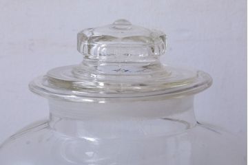 アンティーク雑貨　昭和レトロ　ガラス蓋のガラス瓶2個セット