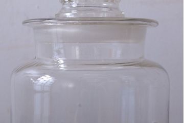 アンティーク雑貨　昭和レトロ　ガラス蓋のガラス瓶2個セット