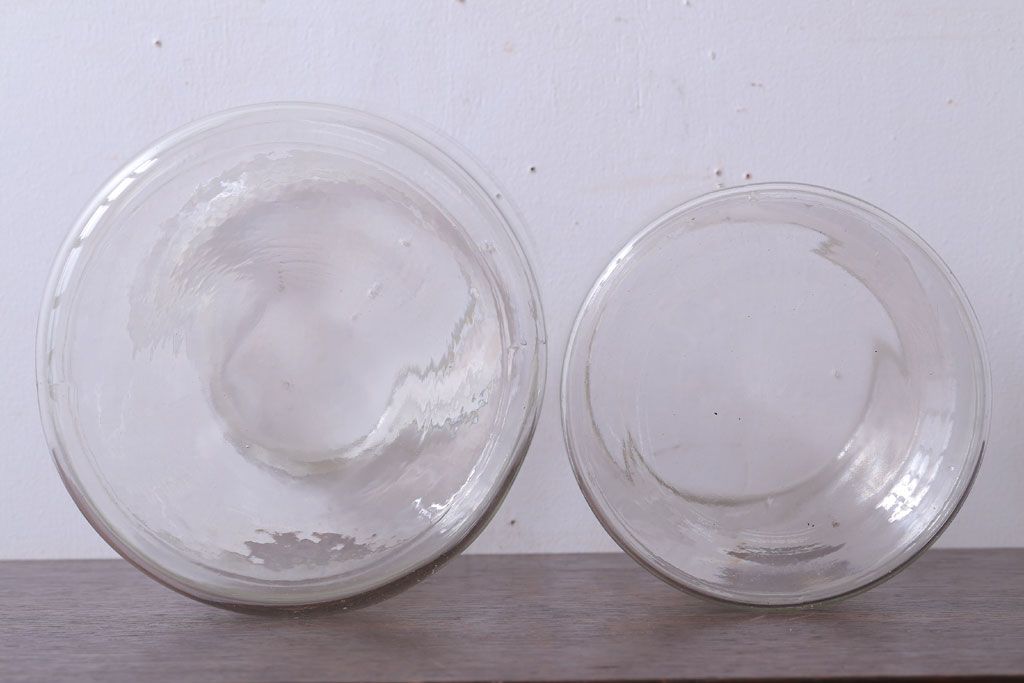アンティーク雑貨　昭和レトロ　ガラス蓋のガラス瓶2個セット