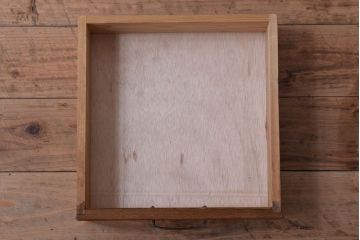 レトロ家具　昭和レトロ　小さなサイドテーブル(サイドキャビネット)(2)