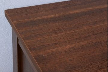 レトロ家具　昭和レトロ　小さなサイドテーブル(サイドキャビネット)(2)