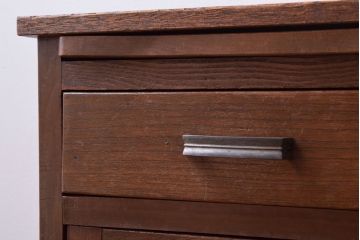 レトロ家具　昭和レトロ　小さなサイドテーブル(サイドキャビネット)(2)