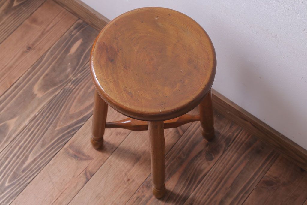 レトロ家具　アンティーク　レトロでかわいい古い木のおしゃれな丸スツール