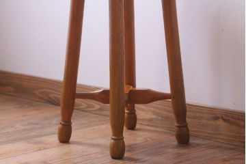 レトロ家具　アンティーク　レトロでかわいい古い木のおしゃれな丸スツール