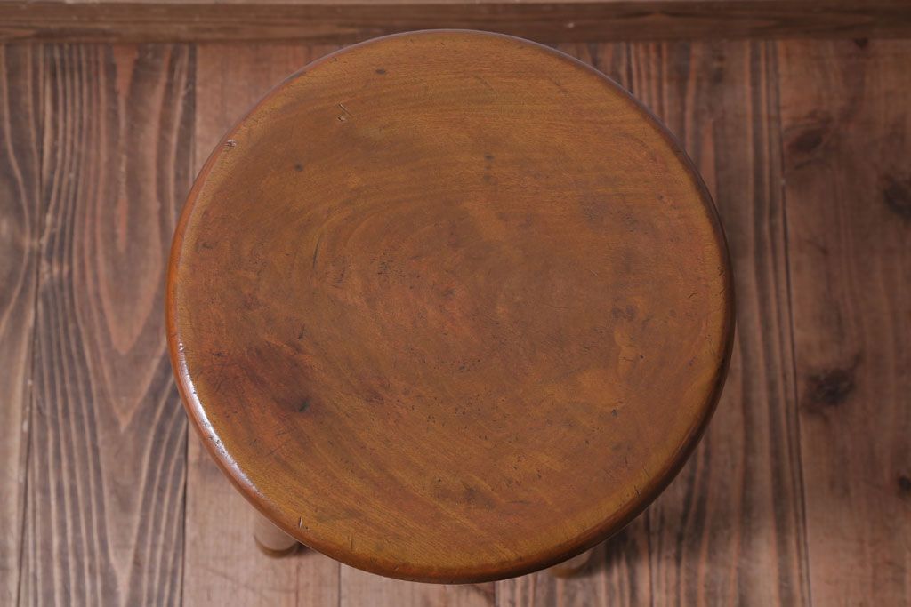 レトロ家具　アンティーク　レトロでかわいい古い木のおしゃれな丸スツール