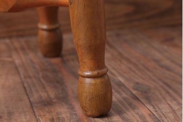 レトロ家具　アンティーク　レトロでかわいい古い木のおしゃれな丸スツール