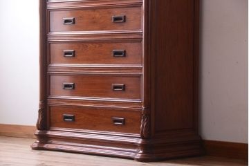 中古　高級品　彫刻が美しい唐木材のチェスト