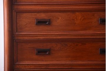 中古　高級品　彫刻が美しい唐木材のチェスト