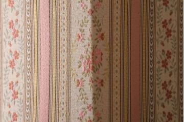 イギリスビンテージ　高級品!象嵌と彫刻が美しいフロアスタンドライト(照明)