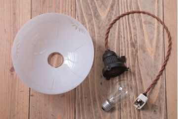 和製アンティーク　古い切子ガラスシェードのレトロな天井照明