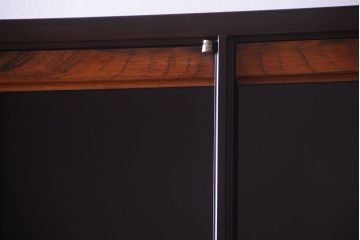 ヴィンテージ家具　北欧ビンテージ　ローズウッド材!特大収納棚(カップボード・食器棚)