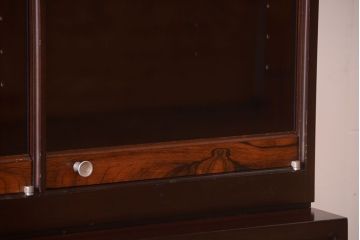 ヴィンテージ家具　北欧ビンテージ　ローズウッド材!特大収納棚(カップボード・食器棚)