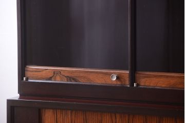 ヴィンテージ家具　北欧ビンテージ　ローズウッド材!特大収納棚(カップボード・食器棚)