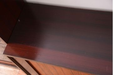 ヴィンテージ家具　北欧ビンテージ　ローズウッド材!特大収納棚(カップボード・食器棚)