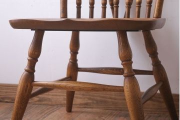 中古　キツツキマーク　飛騨産業　ナラ材のウィンザーチェア(2)(ウインザーチェア)