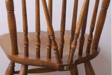 中古　キツツキマーク　飛騨産業　ナラ材のウィンザーチェア(2)(ウインザーチェア)
