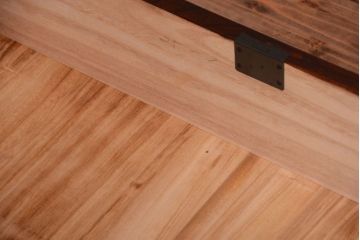 中古　民芸家具　玉杢・内桐材製の高級観音衣装箪笥(桐箪笥、桐たんす)