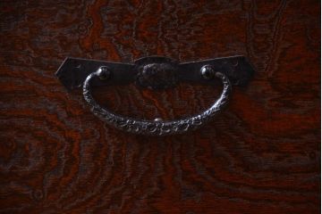 中古　民芸家具　玉杢・内桐材製の高級観音衣装箪笥(桐箪笥、桐たんす)