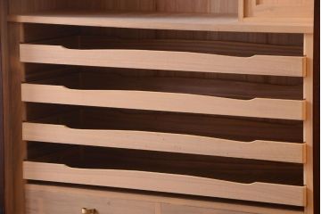 中古　民芸家具　玉杢・内桐材製の高級観音衣装箪笥(桐箪笥、桐たんす)