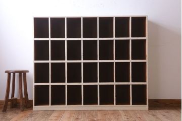 アンティーク家具　アンティーク　オリジナルペイント!白ペンキの古いマス目棚(2)