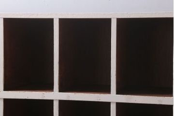 アンティーク家具　アンティーク　オリジナルペイント!白ペンキの古いマス目棚(2)
