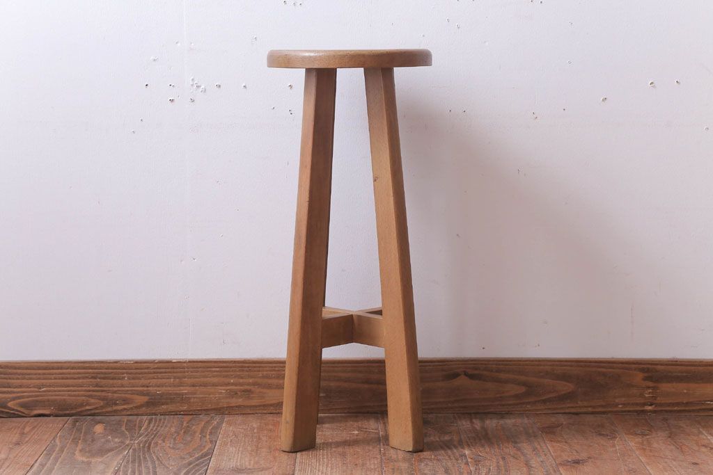 アンティーク雑貨　和製アンティーク　シンプルなハイスツール