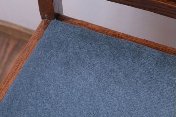 アンティーク家具　イギリスアンティーク　オーク材!シンプルなチェア(2)