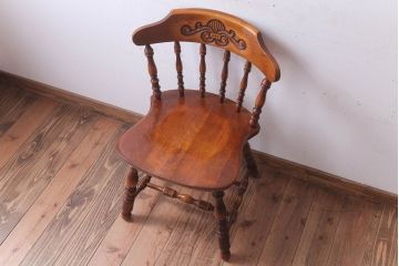 ヴィンテージ家具　イギリスビンテージ　重厚なウィンザーチェア(1)(ウインザーチェア)