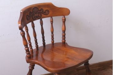 ヴィンテージ家具　イギリスビンテージ　重厚なウィンザーチェア(1)(ウインザーチェア)