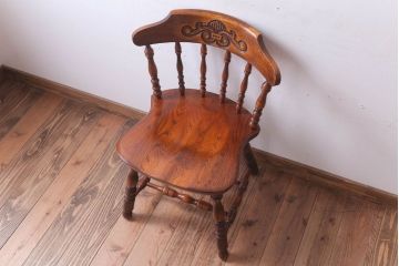 ヴィンテージ家具　イギリスビンテージ　重厚なウィンザーチェア(2)(ウインザーチェア)