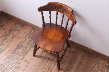 ヴィンテージ家具　イギリスビンテージ　重厚なウィンザーチェア(3)(ウインザーチェア)