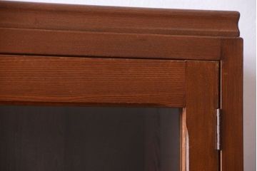 レトロ家具　昭和レトロ　シンプルな木製カップボード(食器棚)