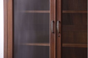 レトロ家具　昭和レトロ　シンプルな木製カップボード(食器棚)