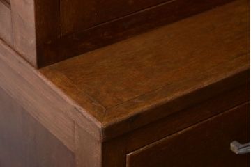 レトロ家具　昭和レトロ　シンプルな木製カップボード(食器棚)